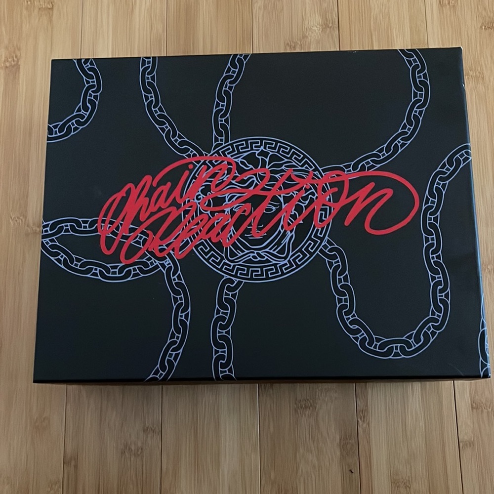 Versace Chain Reaction